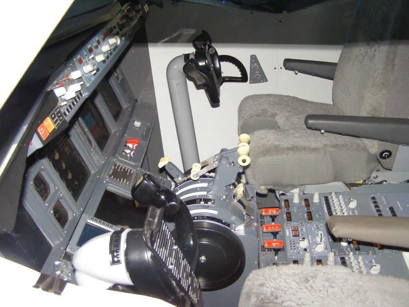 Boeing B737 600 Cockpit News